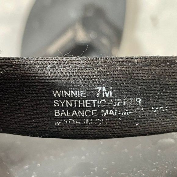 Logix Womens Thong Sandals Black Patent Leather Orthopedic Flat Heel 7 M EUC‎ - Picture 6 of 6